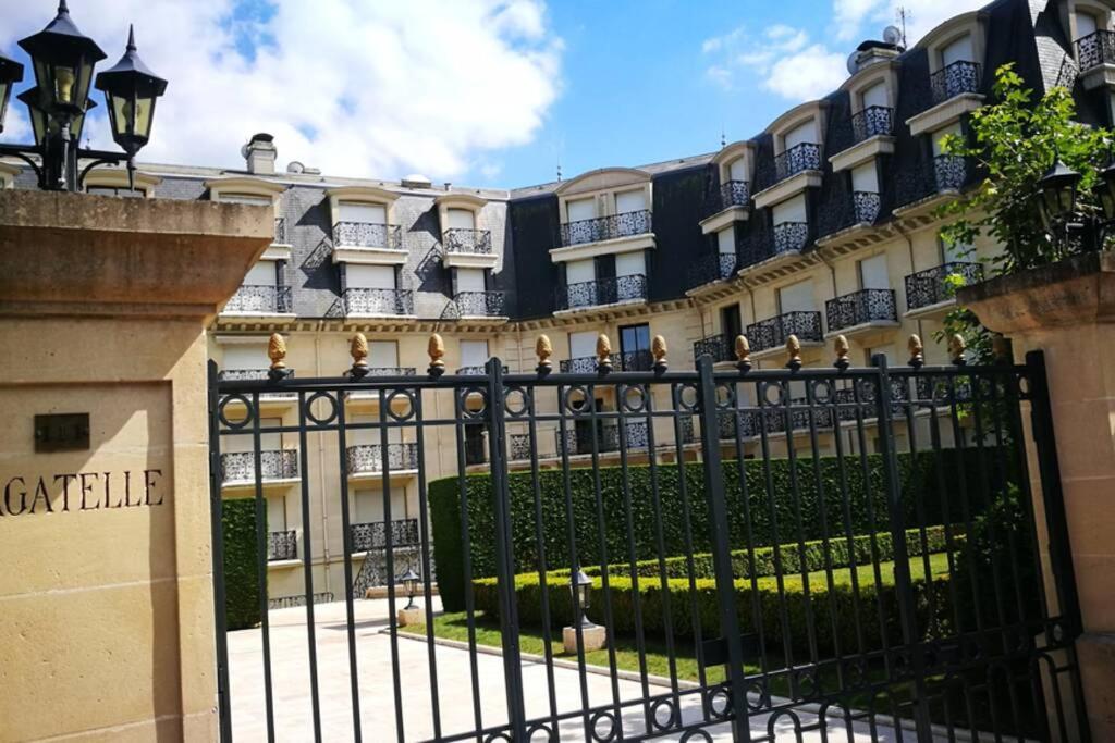 Апартаменти Nid Douillet A Bagatelle Довіль Екстер'єр фото
